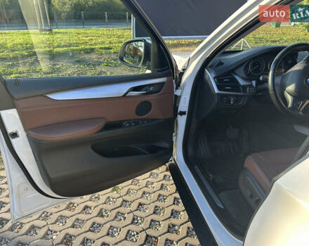 Белый БМВ Х5, объемом двигателя 2 л и пробегом 94 тыс. км за 34900 $, фото 20 на Automoto.ua