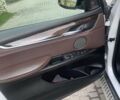 Белый БМВ Х5, объемом двигателя 3 л и пробегом 138 тыс. км за 39800 $, фото 21 на Automoto.ua