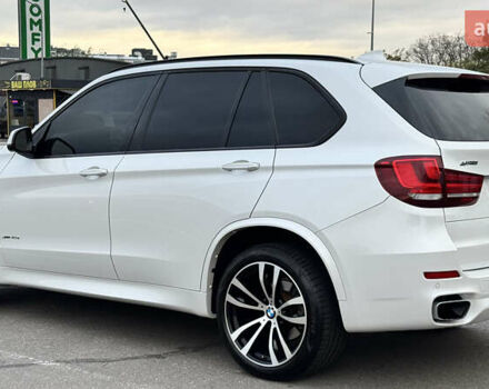 Білий БМВ Х5, об'ємом двигуна 2 л та пробігом 162 тис. км за 27900 $, фото 4 на Automoto.ua