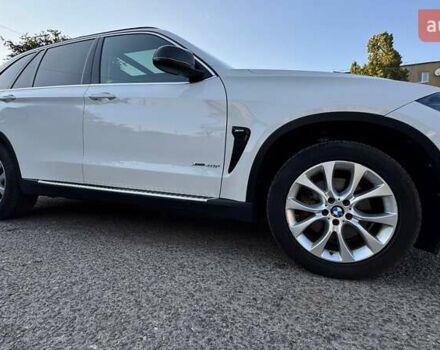 Белый БМВ Х5, объемом двигателя 2 л и пробегом 206 тыс. км за 26999 $, фото 14 на Automoto.ua