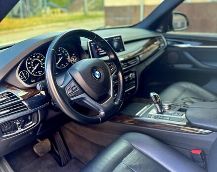 Білий БМВ Х5, об'ємом двигуна 3 л та пробігом 107 тис. км за 27500 $, фото 2 на Automoto.ua