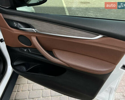 Белый БМВ Х5, объемом двигателя 2 л и пробегом 133 тыс. км за 37000 $, фото 33 на Automoto.ua