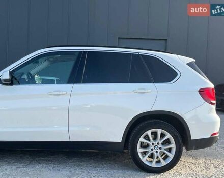 Белый БМВ Х5, объемом двигателя 3 л и пробегом 163 тыс. км за 22690 $, фото 5 на Automoto.ua