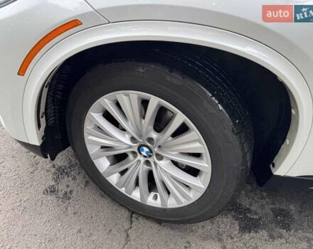 Белый БМВ Х5, объемом двигателя 3 л и пробегом 184 тыс. км за 30790 $, фото 8 на Automoto.ua
