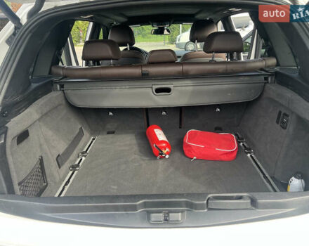 Белый БМВ Х5, объемом двигателя 2.98 л и пробегом 105 тыс. км за 25000 $, фото 1 на Automoto.ua