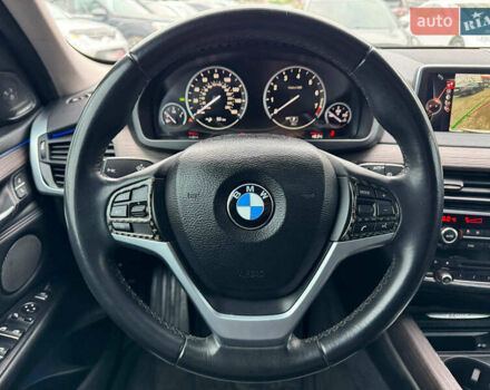 Белый БМВ Х5, объемом двигателя 2 л и пробегом 95 тыс. км за 29990 $, фото 29 на Automoto.ua