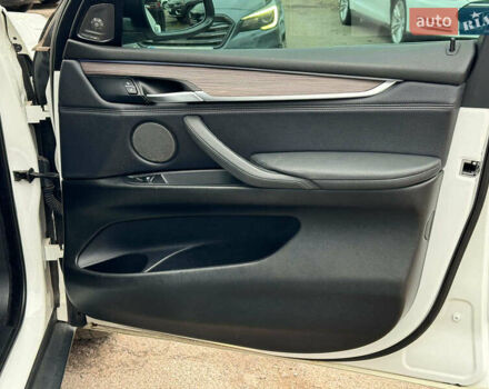 Белый БМВ Х5, объемом двигателя 2 л и пробегом 95 тыс. км за 29990 $, фото 24 на Automoto.ua