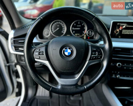 Белый БМВ Х5, объемом двигателя 2 л и пробегом 106 тыс. км за 27900 $, фото 27 на Automoto.ua