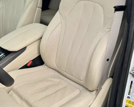 Білий БМВ Х5, об'ємом двигуна 2 л та пробігом 162 тис. км за 27900 $, фото 32 на Automoto.ua