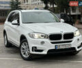 Білий БМВ Х5, об'ємом двигуна 2 л та пробігом 130 тис. км за 29500 $, фото 4 на Automoto.ua