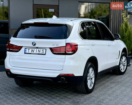 Белый БМВ Х5, объемом двигателя 2 л и пробегом 106 тыс. км за 27900 $, фото 3 на Automoto.ua