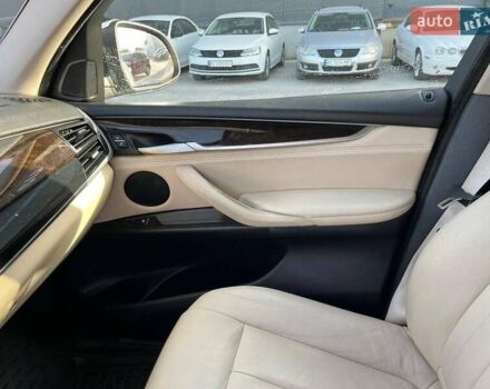 Белый БМВ Х5, объемом двигателя 3 л и пробегом 163 тыс. км за 22690 $, фото 42 на Automoto.ua