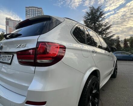 Белый БМВ Х5, объемом двигателя 3 л и пробегом 175 тыс. км за 22600 $, фото 1 на Automoto.ua