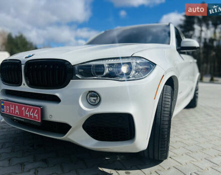 Білий БМВ Х5, об'ємом двигуна 2 л та пробігом 155 тис. км за 30999 $, фото 5 на Automoto.ua