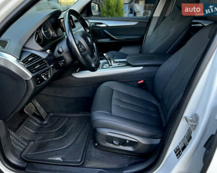 Белый БМВ Х5, объемом двигателя 2 л и пробегом 106 тыс. км за 27900 $, фото 6 на Automoto.ua