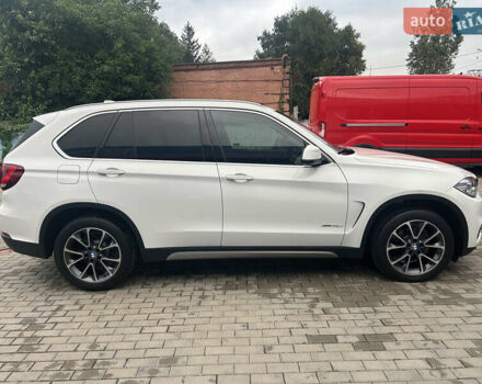 Белый БМВ Х5, объемом двигателя 2.99 л и пробегом 165 тыс. км за 28500 $, фото 1 на Automoto.ua