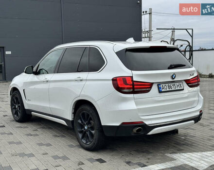 Белый БМВ Х5, объемом двигателя 2.98 л и пробегом 130 тыс. км за 28700 $, фото 5 на Automoto.ua