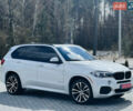Білий БМВ Х5, об'ємом двигуна 2 л та пробігом 155 тис. км за 30999 $, фото 1 на Automoto.ua