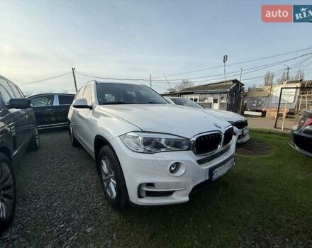 Белый БМВ Х5, объемом двигателя 2 л и пробегом 108 тыс. км за 25500 $, фото 1 на Automoto.ua