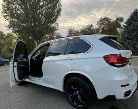 Белый БМВ Х5, объемом двигателя 3 л и пробегом 175 тыс. км за 22600 $, фото 3 на Automoto.ua