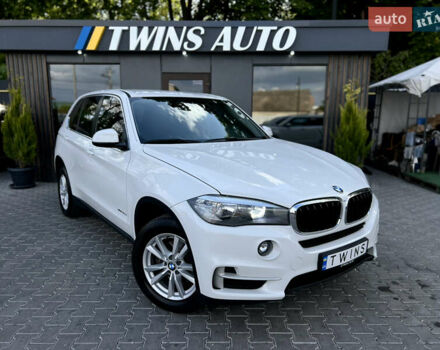 Белый БМВ Х5, объемом двигателя 2 л и пробегом 106 тыс. км за 27900 $, фото 14 на Automoto.ua