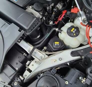 Белый БМВ Х5, объемом двигателя 2 л и пробегом 133 тыс. км за 28500 $, фото 5 на Automoto.ua