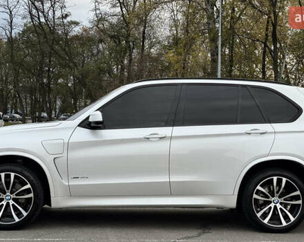 Білий БМВ Х5, об'ємом двигуна 2 л та пробігом 162 тис. км за 27900 $, фото 3 на Automoto.ua