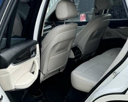 Белый БМВ Х5, объемом двигателя 2.98 л и пробегом 141 тыс. км за 21600 $, фото 7 на Automoto.ua