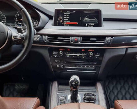Білий БМВ Х5, об'ємом двигуна 2.99 л та пробігом 130 тис. км за 22900 $, фото 17 на Automoto.ua