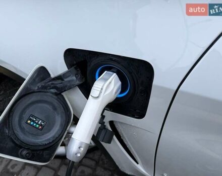 Белый БМВ Х5, объемом двигателя 2 л и пробегом 166 тыс. км за 28300 $, фото 8 на Automoto.ua