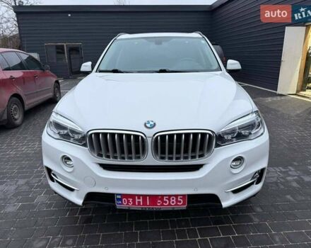 Белый БМВ Х5, объемом двигателя 2 л и пробегом 166 тыс. км за 28300 $, фото 1 на Automoto.ua
