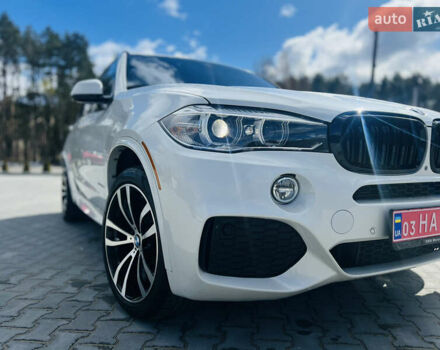 Білий БМВ Х5, об'ємом двигуна 2 л та пробігом 155 тис. км за 30999 $, фото 4 на Automoto.ua
