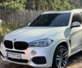 Белый БМВ Х5, объемом двигателя 3 л и пробегом 139 тыс. км за 29500 $, фото 2 на Automoto.ua