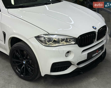 Білий БМВ Х5, об'ємом двигуна 4.39 л та пробігом 147 тис. км за 32900 $, фото 2 на Automoto.ua