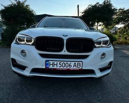 Белый БМВ Х5, объемом двигателя 2 л и пробегом 206 тыс. км за 26999 $, фото 1 на Automoto.ua