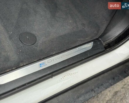 Белый БМВ Х5, объемом двигателя 2 л и пробегом 187 тыс. км за 19999 $, фото 19 на Automoto.ua