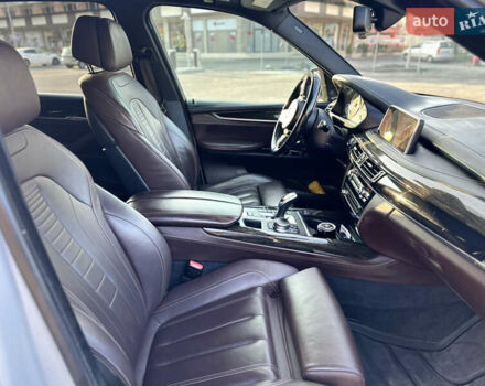 Белый БМВ Х5, объемом двигателя 4.39 л и пробегом 120 тыс. км за 33500 $, фото 8 на Automoto.ua