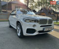 Білий БМВ Х5, об'ємом двигуна 2 л та пробігом 170 тис. км за 26000 $, фото 1 на Automoto.ua