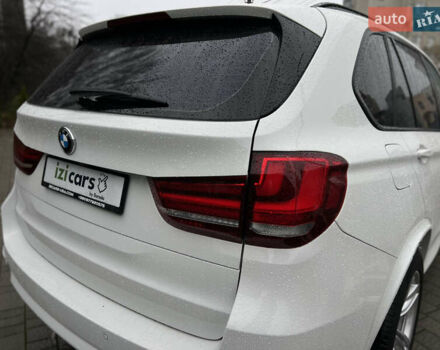 Білий БМВ Х5, об'ємом двигуна 2 л та пробігом 166 тис. км за 28000 $, фото 8 на Automoto.ua