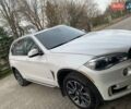 Белый БМВ Х5, объемом двигателя 3 л и пробегом 138 тыс. км за 39800 $, фото 15 на Automoto.ua
