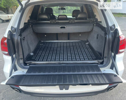 Білий БМВ Х5, об'ємом двигуна 2 л та пробігом 158 тис. км за 26000 $, фото 36 на Automoto.ua