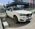Белый БМВ Х5, объемом двигателя 3 л и пробегом 210 тыс. км за 27000 $, фото 4 на Automoto.ua