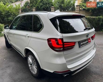 Белый БМВ Х5, объемом двигателя 3 л и пробегом 184 тыс. км за 30790 $, фото 6 на Automoto.ua
