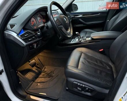 Белый БМВ Х5, объемом двигателя 2 л и пробегом 166 тыс. км за 28300 $, фото 11 на Automoto.ua