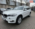 Белый БМВ Х5, объемом двигателя 2 л и пробегом 170 тыс. км за 21900 $, фото 11 на Automoto.ua