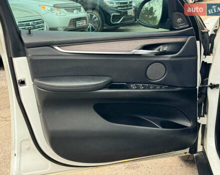 Белый БМВ Х5, объемом двигателя 2 л и пробегом 95 тыс. км за 29990 $, фото 14 на Automoto.ua