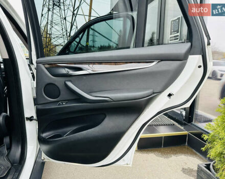 Белый БМВ Х5, объемом двигателя 3 л и пробегом 92 тыс. км за 23500 $, фото 23 на Automoto.ua