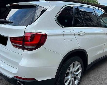 Белый БМВ Х5, объемом двигателя 2 л и пробегом 89 тыс. км за 23000 $, фото 6 на Automoto.ua