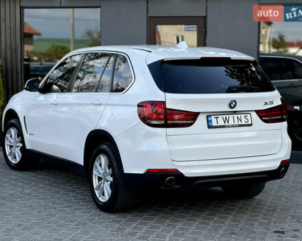 Белый БМВ Х5, объемом двигателя 2 л и пробегом 106 тыс. км за 27900 $, фото 5 на Automoto.ua