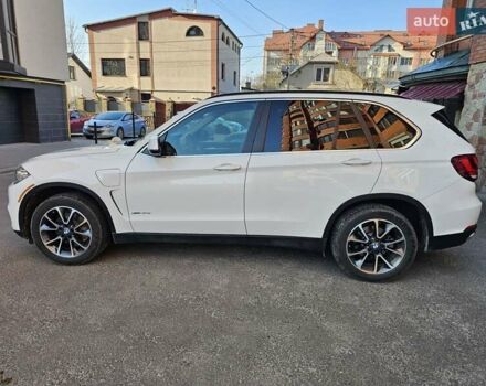 Білий БМВ Х5, об'ємом двигуна 2 л та пробігом 173 тис. км за 27200 $, фото 5 на Automoto.ua